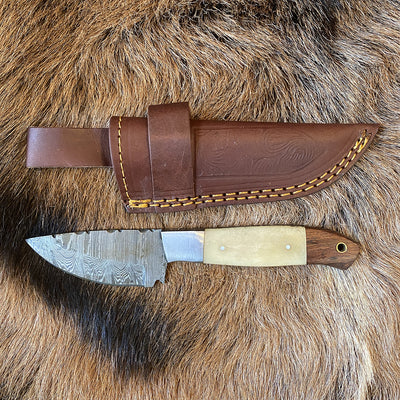 Damascus Steel Hunting Knife